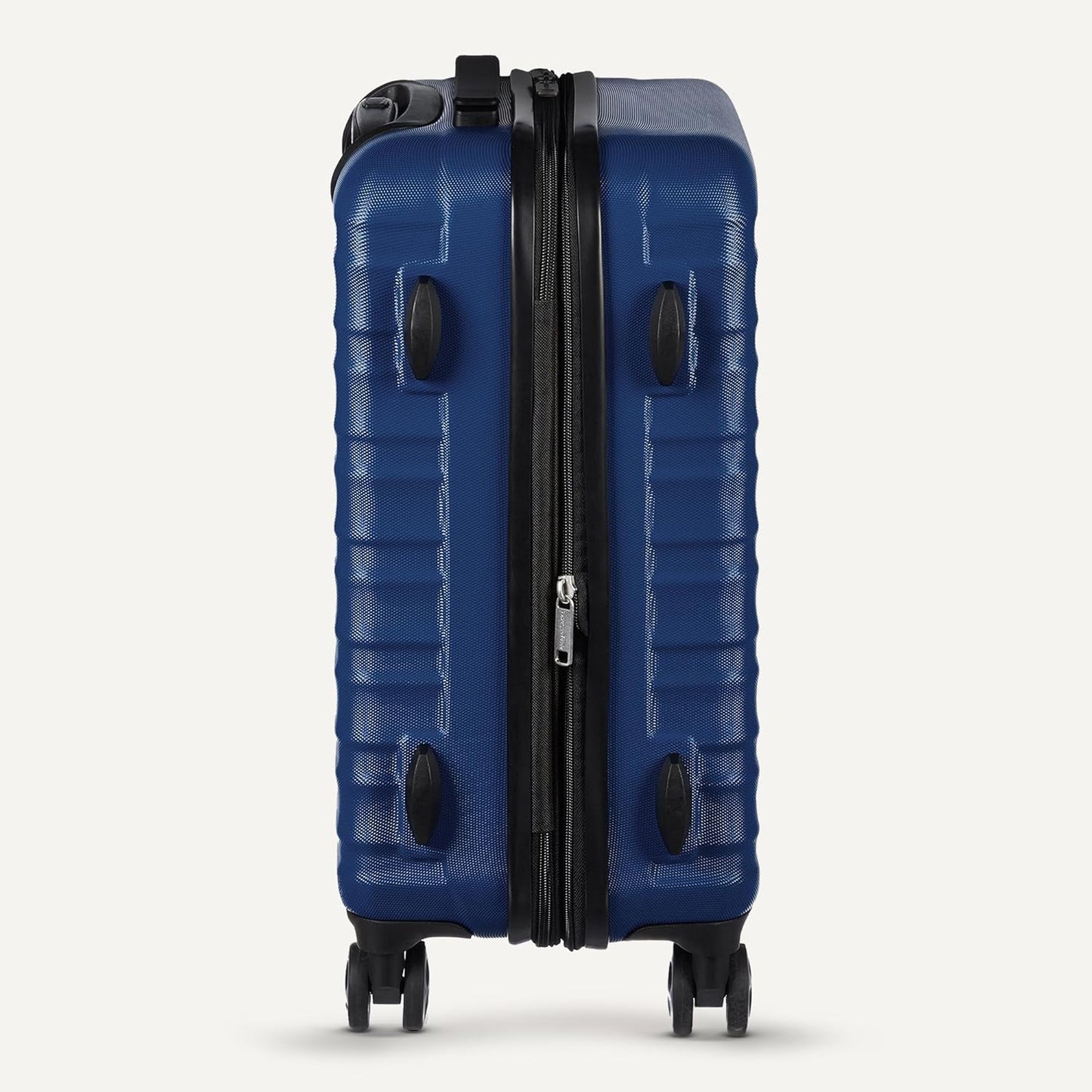 Amazon Basics 3-Piece Set (21", 26", 30"), Hardshell Suitcases With Wheels, Expandable For Up to 25% More Space, With Scratch-Resistant Surface, Four Multi-directional Wheels, Navy Blue