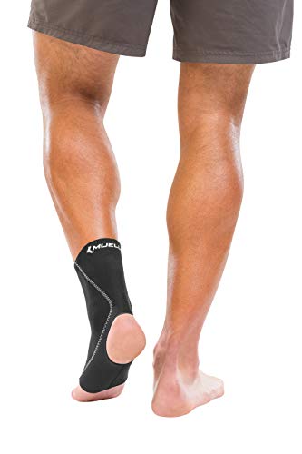 MUELLER Sports Medicine Neoprene Ankle Support Sleeve, Ankle Pain Relief Support for Men and Women, Ideal for Sprains, Strains, Arthritis, Black