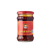Lao Gan Ma Spicy Chili Crisp Hot Sauce – Restaurant Size 23.63 oz (670g) – Authentic Chinese Chili Oil with Crunchy Bits