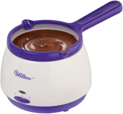 Wilton Candy Melts Melting Pot, Perfect for Dipping, Drizzling & Decorating Strawberries, Cakepops and other Treats, 2.5-cup Capacity, Packaging May Vary