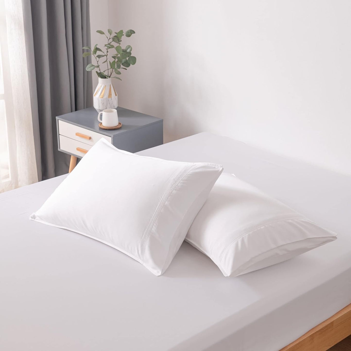 Bella Coterie | Luxury Standard Size Pillowcase Set | 100% Organically Grown Bamboo Viscose | Ultra Soft | Cooling | 2 Pcs [White]