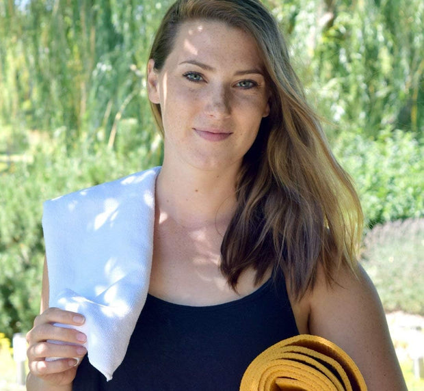 The Rag Company - Sport Towel - Gym, Exercise, Fitness, Sport, Ultra Soft, Super Absorbent, Fast Drying Premium Microfiber, 320gsm, 16in x 27in, White (3-Pack)