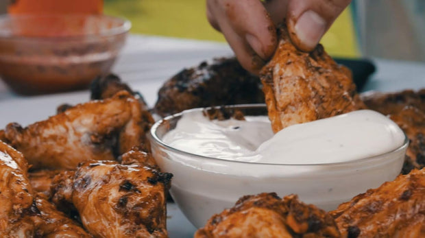 Kosmos Q Seven Pepper Face Lift Spicy Hot Wing Dust, Spicy Chicken Wing Seasoning for Chicken, Fries, Burgers, Queso, Beans & More, Flavorful Heat with 7-Pepper Blend Dry Rub Seasoning Dust, 5 Oz