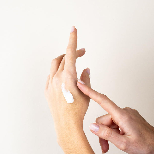 Panier des Sens – Orange Blossom Set for Women – Body Lotion + Shower Gel + Hand Cream - Birthday Gift for Her - Body Care Kit with 96% Natural Ingredients – Self Care Gifts for women