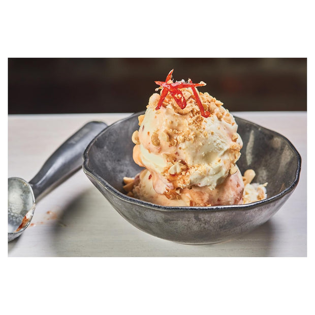 Ventura Foods LLC Sauce Craft Sweet Chili Sauce, Versatile, Globally Inspired Food Service Dipping Sauce Elevates Your Menu with Sweet Heat and Trend-Forward Flavor, 0.5 Gallon