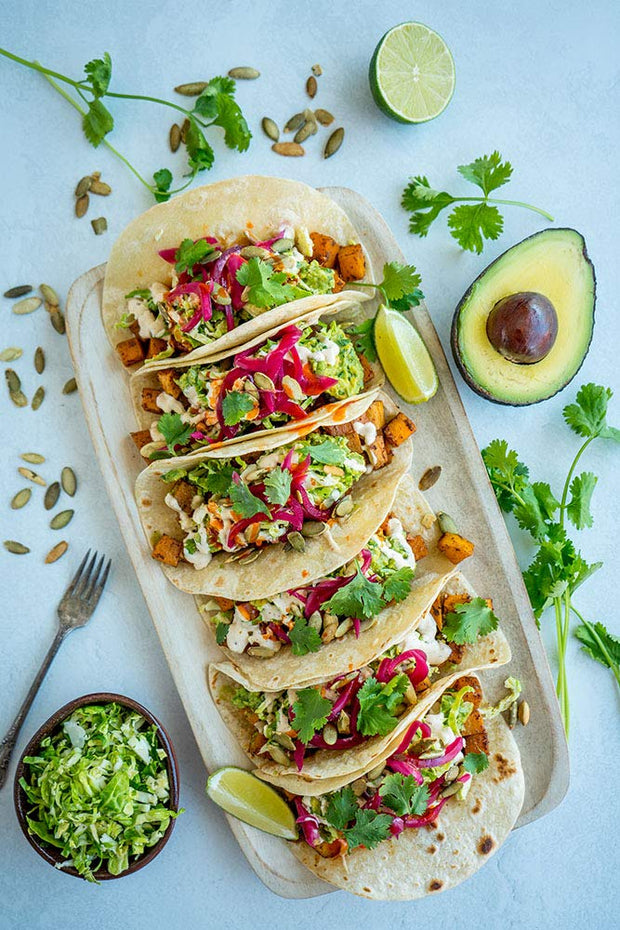 La Tortilla Factory Low Carb Flour Tortillas, 6g Net Carbs, 70 Calories, Non-GMO, Soft Taco Size - 7", 8-Count, 11.8 oz