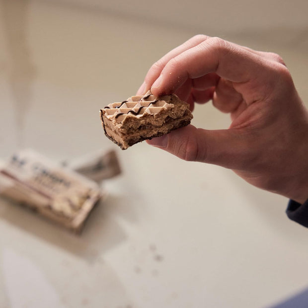 Myprotein Protein Bars, Crispy Protein Wafers, 15g High Protein Snacks, Box of 10 Chocolate Wafers Packs, Milk & Whey Protein Isolate, Light & Crunchy