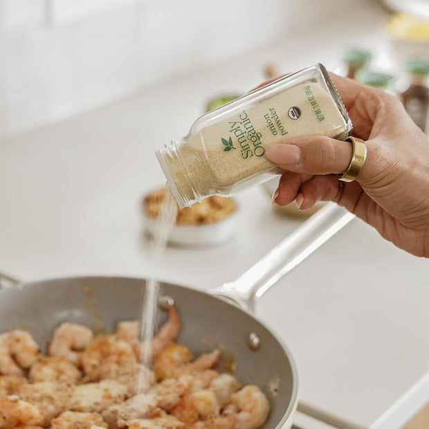 Simply Organic Garlic Salt, 4.7 Ounce Bottle, Perfect Blend of Salt, Garlic and Parsley for any Savory Dish