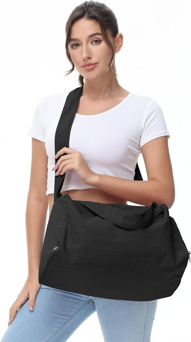 Small Gym Bag for Women with Shoes Compartment, Stylish Duffle Travel Bag for Plane, Lightweight Duffle Bag for Women & Men, Sport Gym Tote Bag with Wet Pocket for Yoga, Pilates, Swimming