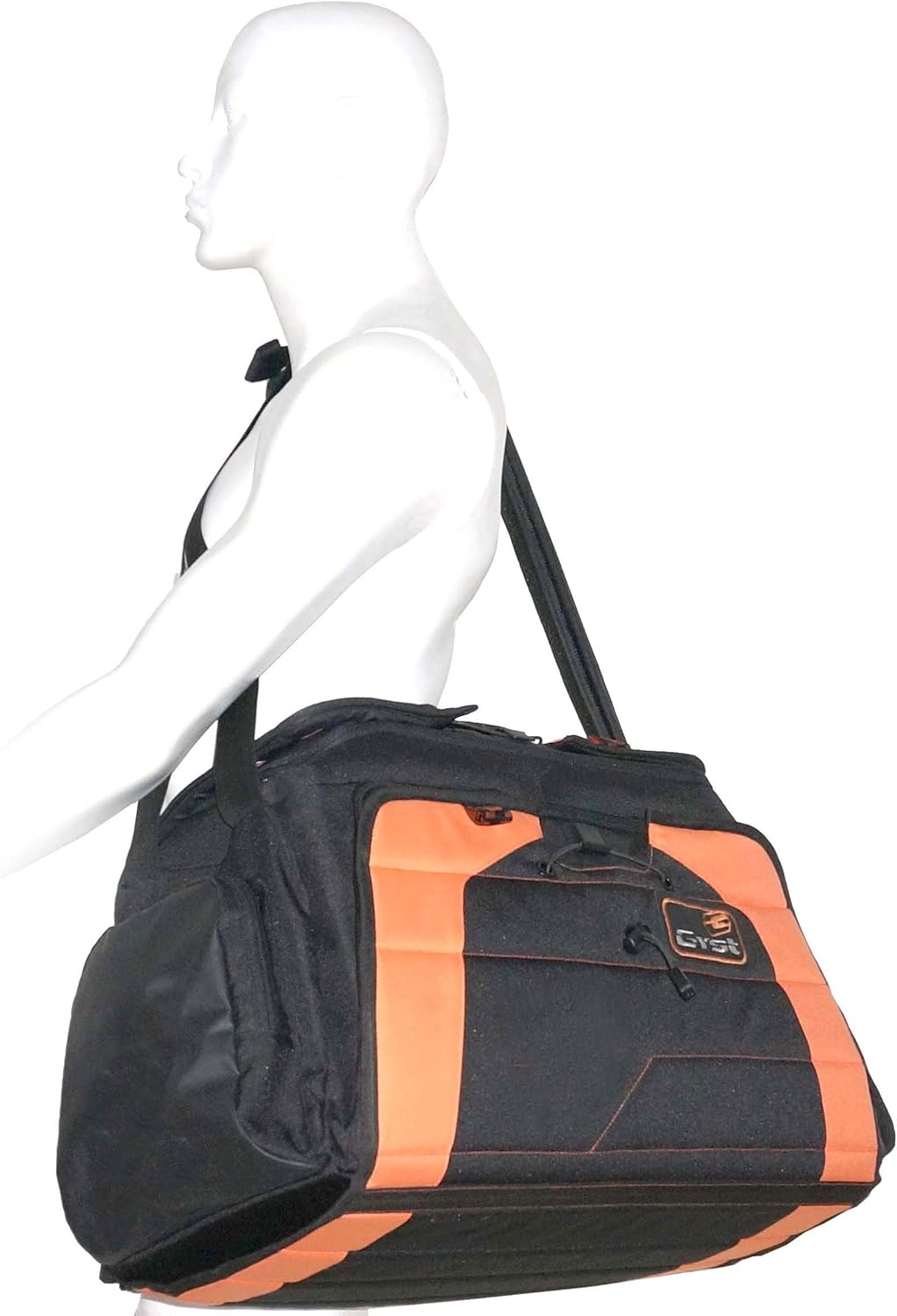 GYST duffel bag DB1-18 - Ultimate gym and multisport bag to step onto to change gear