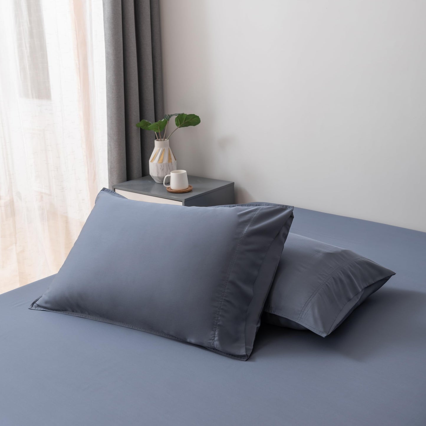 Bella Coterie | Luxury Standard Size Pillowcase Set | 100% Organically Grown Bamboo Viscose | Ultra Soft | Cooling | 2 Pcs [White]