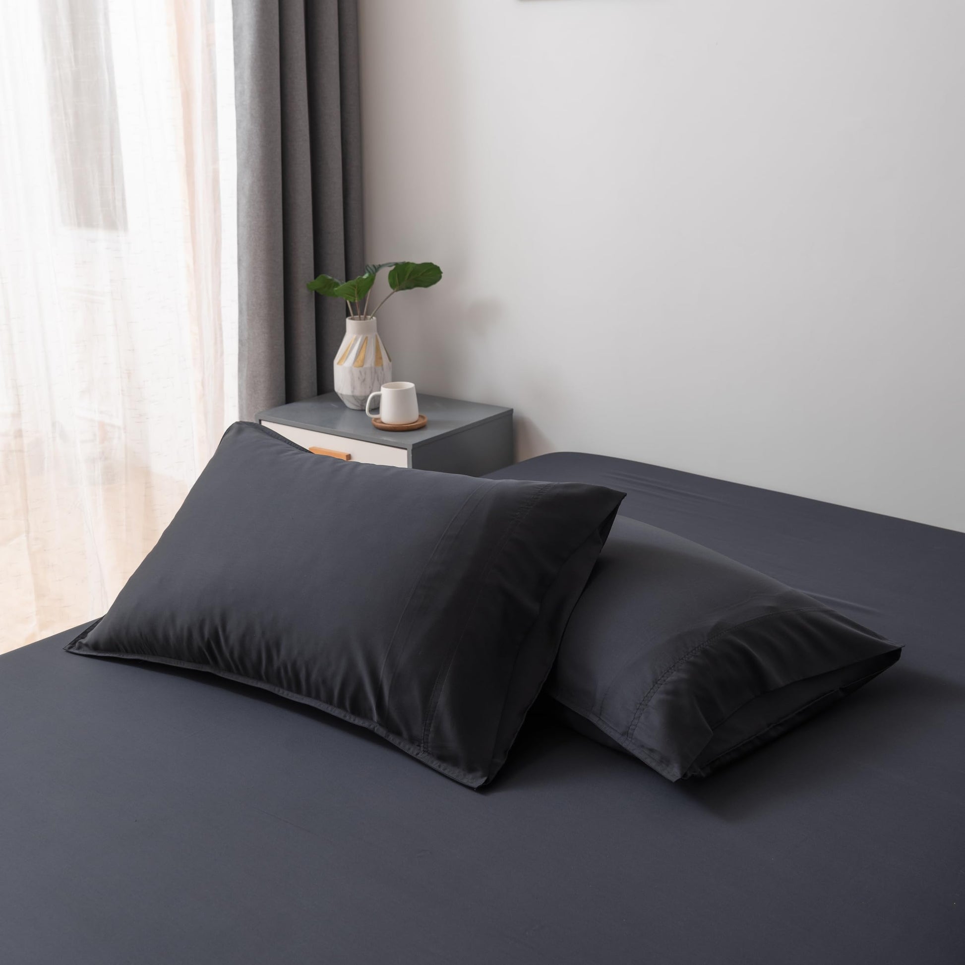 Bella Coterie | Luxury Standard Size Pillowcase Set | 100% Organically Grown Bamboo Viscose | Ultra Soft | Cooling | 2 Pcs [White]