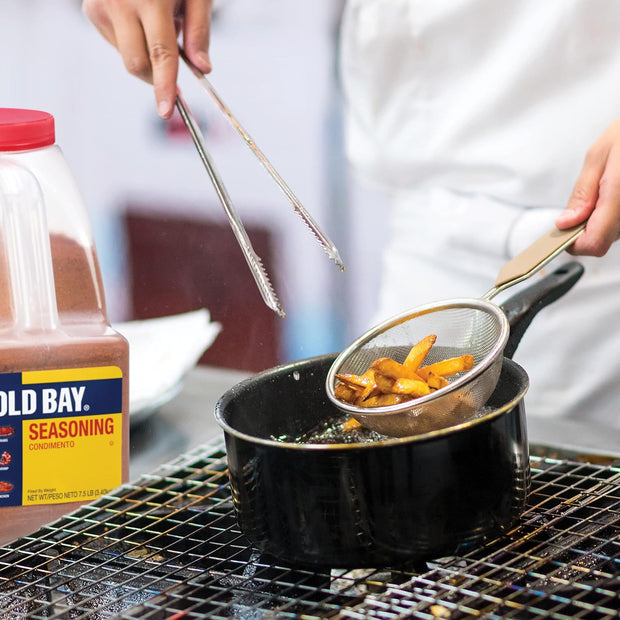 OLD BAY Seasoning, 7.5 lb - One 7.5 Pound Container of OLD BAY All-Purpose Seafood Seasoning, Perfect for Crabs, Shrimp, Chicken, Chowder, Pizza, Fries and More
