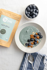 Yupik Organic Spirulina Powder 8.8 oz, USDA Certified, Non-GMO, Kosher, Gluten-Free, Vegan, High in Protein, Iron & Antioxidants, Superfood for Smoothies, Shakes & Baking