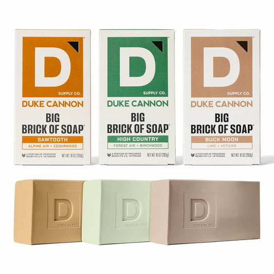 Duke Cannon Supply Co. Paquete de jabón en barra grande – Jabón para hombre con aroma masculino – Hecho en Estados Unidos – Todo tipo de piel – Sawtooth, High Country & Buck Moon – 10 oz (paquete de 3