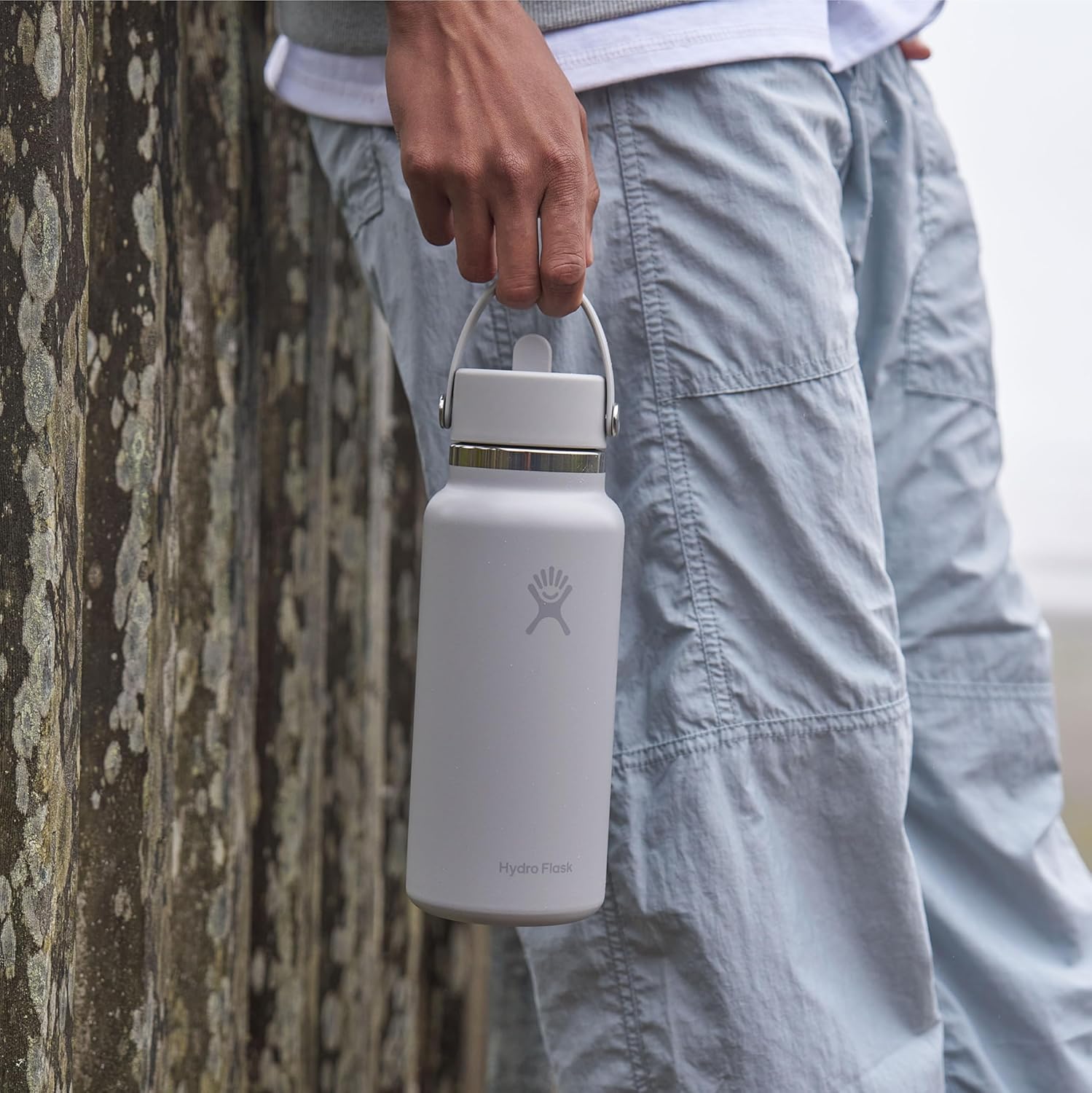 Hydro Flask 32 Oz Wide Flex Straw Cap Bottle - Insulated Stainless Steel - Wide Straw Lid, Non Spill, Leakproof in Jelly Pink
