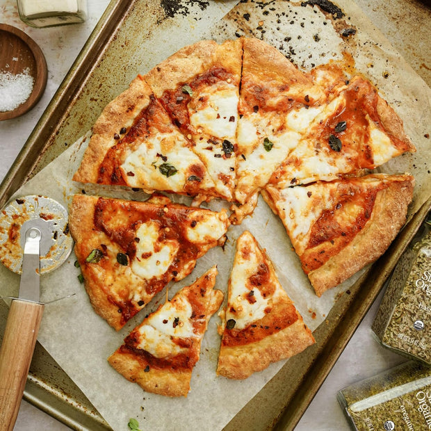 Simply Organic Pure Egyptian Basil Leaf, 0.54 Ounce Bottle, Cut and Sifted, Herbaceous and Aromatic, Popular on Pizza, Kosher