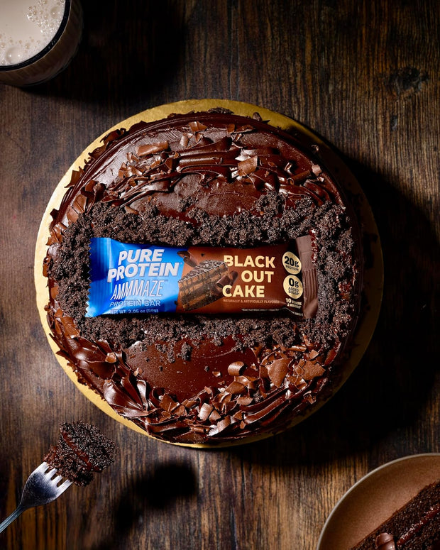 Pure Protein AMMMAZE Blackout Cake Protein Bars, 12 Count – 20g Protein, 3g Fiber, No Added Sugar – Chocolate Meal Replacement - On the Go Snacks