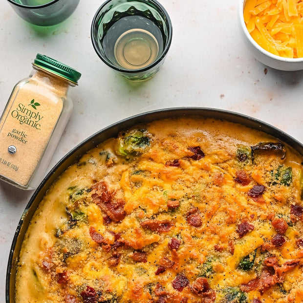 Simply Organic Garlic Salt, 4.7 Ounce Bottle, Perfect Blend of Salt, Garlic and Parsley for any Savory Dish