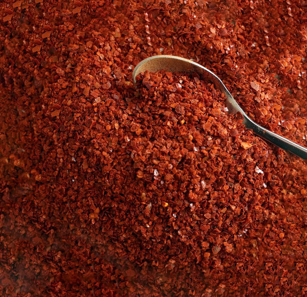 Spiceology – Gochugaru Korean Chile Flake – Mild, Fruity & Smoky Red Chili Flakes for Kimchi, Korean BBQ, Soups & Stir-Frys – Fresh-Ground, Chef-Quality – 12 oz