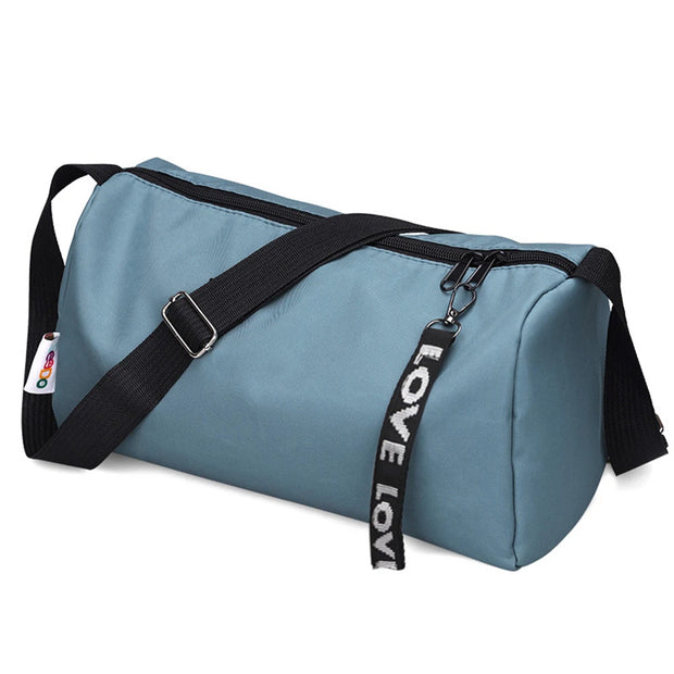 Large Capacity Multifunctional Weekender Bag for Travel Sports and Fitness with Multi Pockets and Lightweight Design